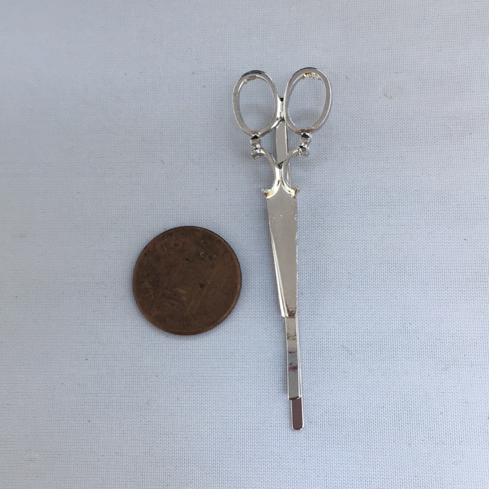 New! Set of Scissor Hair Pins - Picture 9 of 10